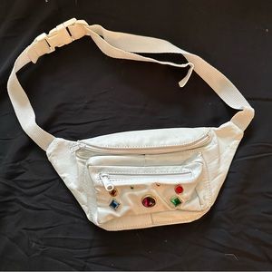 White vintage leather fanny pack